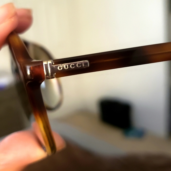 Authentic Gucci Aviators - Picture 3 of 7